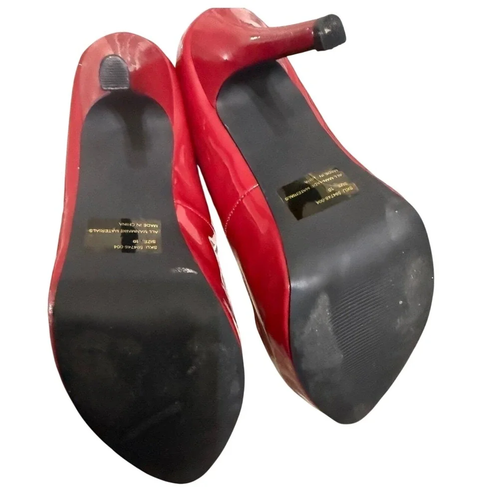 Hot‎ Topic Red Patent Platform Pumps Womens Size 10 Almond Toe High Heels